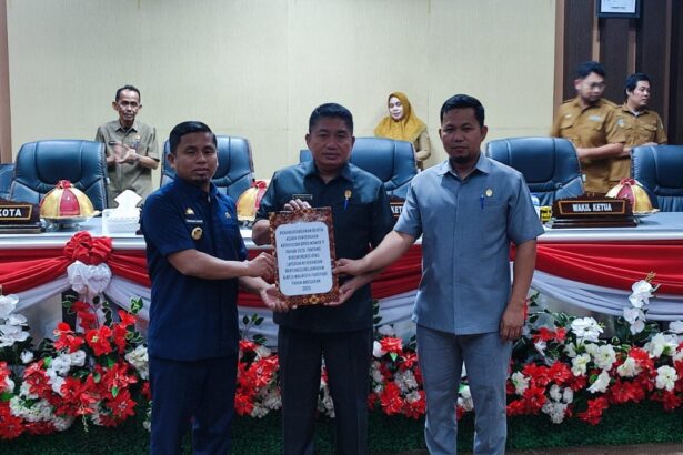 Rapat Paripurna DPRD Parepare LKPj 2025