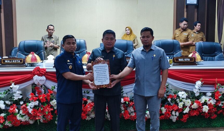 Rapat Paripurna DPRD Parepare LKPj 2025