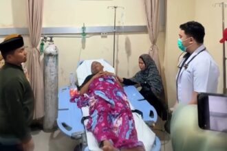 Wali Kota Parepare menjenguk korban petir di RS Andi Makkasau