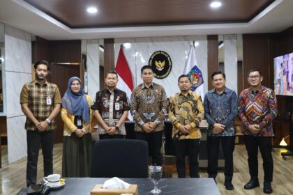 Wali Kota Parepare Tasming Hamid saat konsultasi dengan Wakil Menteri Dalam Negeri di Jakarta